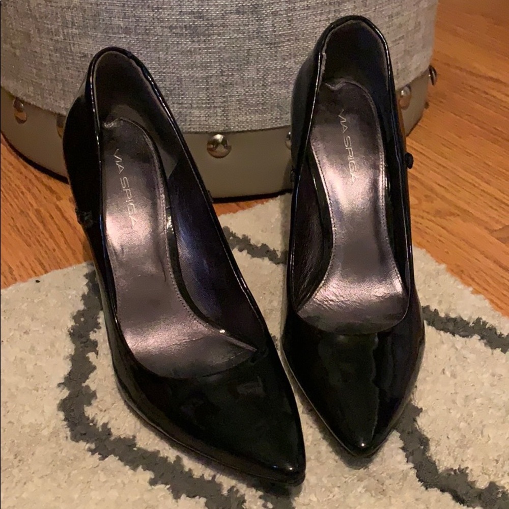 Real leather pointed toe heels
